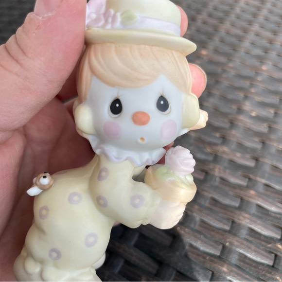 Precious Moments #12238/D” Clown Figurine (1984) - Picture 12 of 15